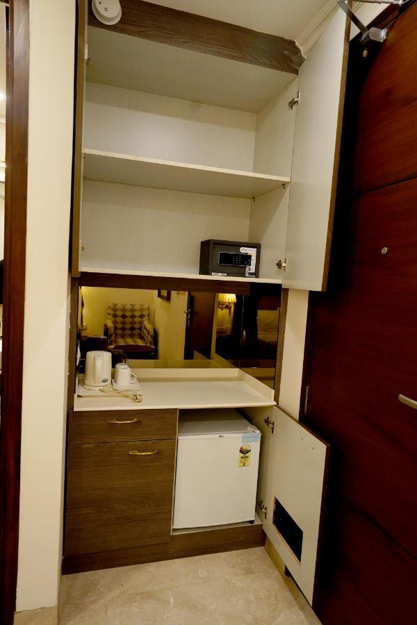 Wongdhen House Hotel New Delhi Buitenkant foto