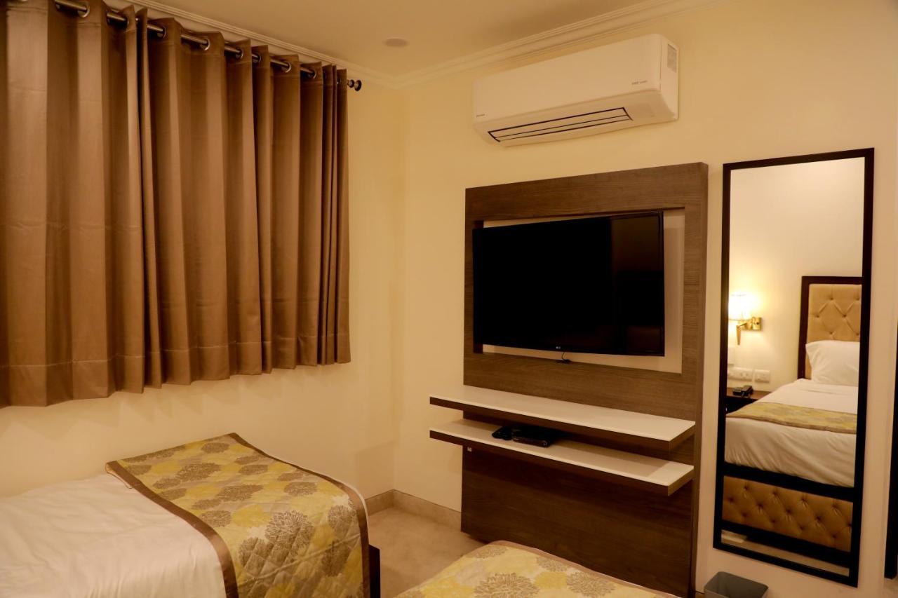 Wongdhen House Hotel New Delhi Buitenkant foto